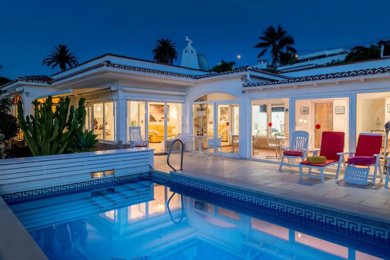 Relaxing Villa Heated Pool Luxurious Views Massage location